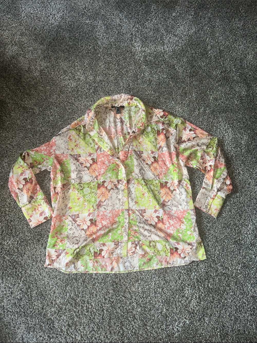 Forever 21 Floral Patchwork Button-Up Blouse - Green, Peach, White